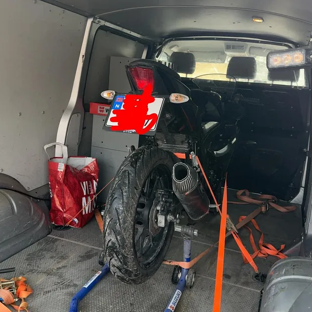 Varebil fra Nydal Transport